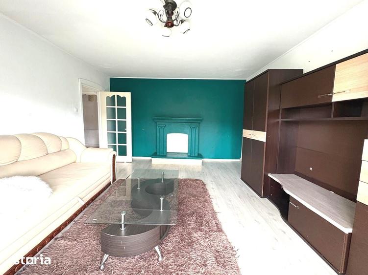 Apartament cu 3 camere decomandat în Porolissum