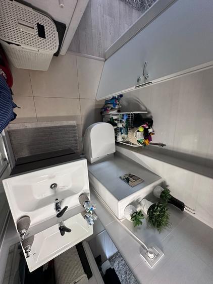 Apartament cu 3 camere în Băneasa