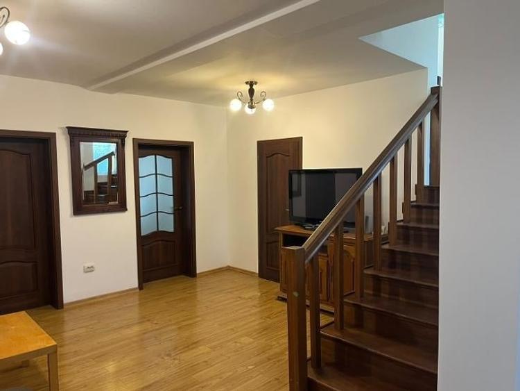 Duplex cu 4 camere cu Canalizare în Giroc