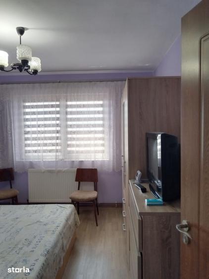 Apartament cu 2 camere decomandat în Republicii