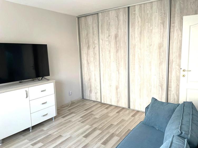 Apartament cu 2 camere decomandat, mobilat în Dumbrava 2