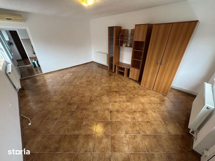 Casă cu 3 camere cu Teren 640 Mp în Valu lui Traian
