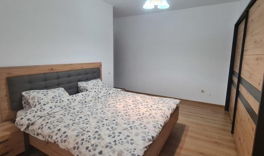 Apartament cu 3 camere în Nordului