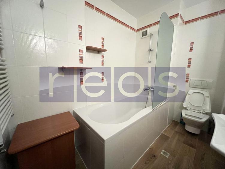 Apartament cu 3 camere semidecomandat în Primăverii