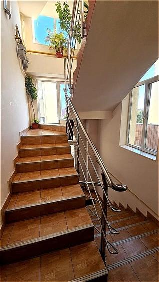 Apartament cu 4 camere decomandat în Bună Ziua