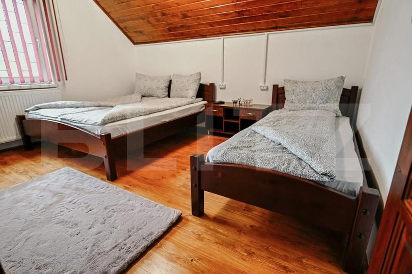 Casă individuală cu 4 camere cu Canalizare în Sângeorgiu de Pădure