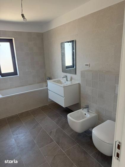 Casă cu 4 camere cu Teren 400 Mp în Tărlungeni