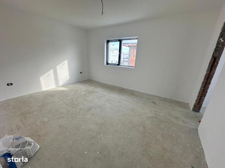 Casă cu 4 camere cu Teren 330 Mp în Ghencea