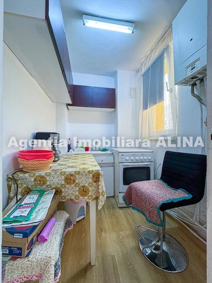 Apartament cu 2 camere decomandat în Micro 15