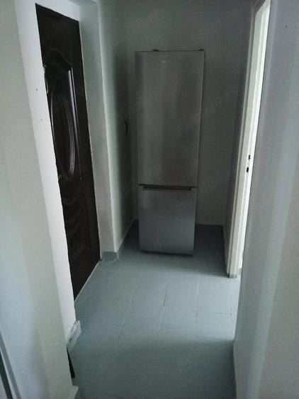 vand apartament trei camere Gheorghe Lazar - 4