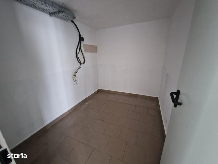 Spațiu comercial, de 380 mp, în Ciofrângeni