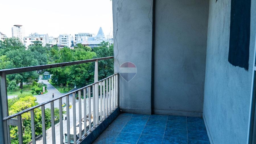 Garsonieră decomandată în Regina Elisabeta