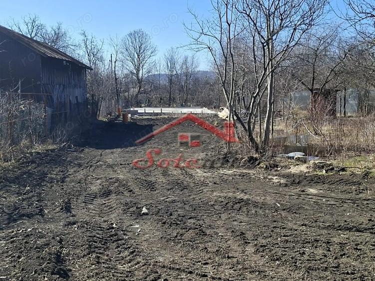 Teren de 1042 mp, în Cornu