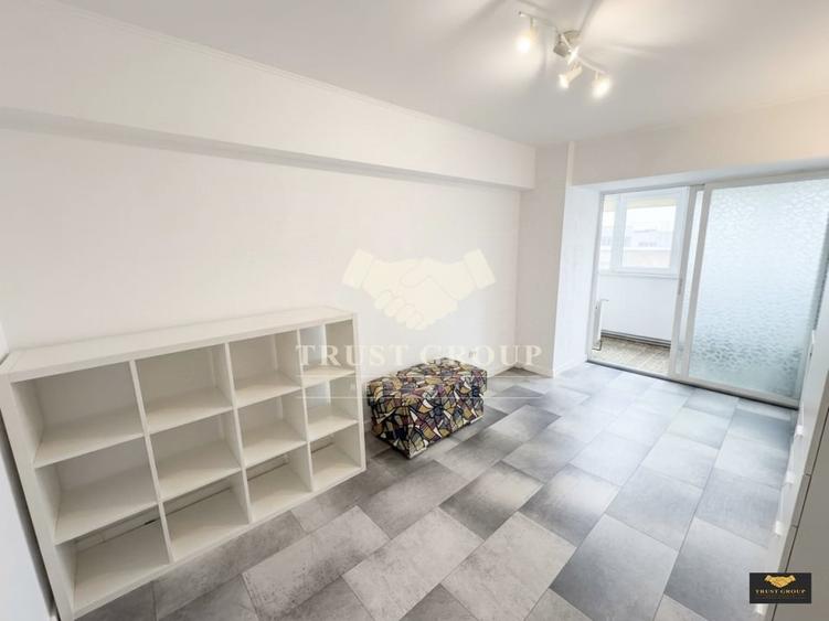 Apartament cu 3 camere semidecomandat, mobilat în Titulescu