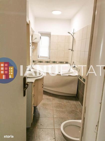 Apartament cu 4 camere decomandat în Unirii