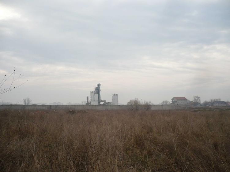 Vand teren intravilan Centura de Nord-4583 mp Fabrica de Betoane-Rovine 2 - 3