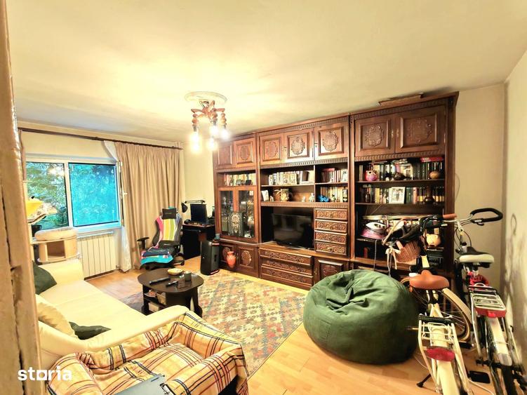 Apartament cu 2 camere decomandat în Buziașului