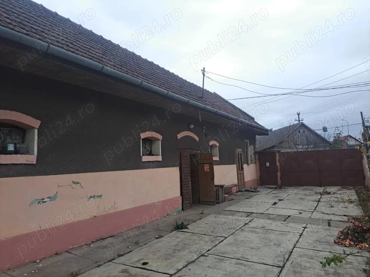 Teren de 5610 mp, în Șimand