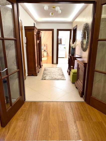 Apartament cu 3 camere decomandat, mobilat în Barbu Văcărescu