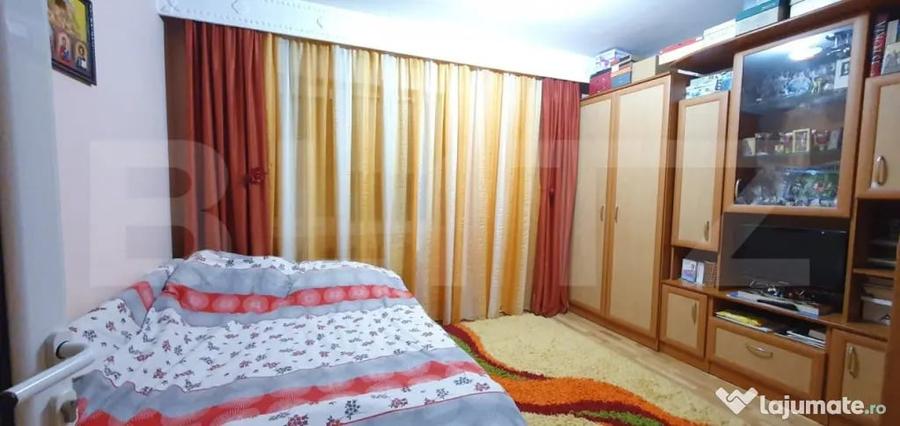 Apartament cu 2 camere semidecomandat, mobilat în Central