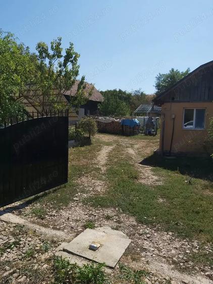 Casă cu 3 camere cu Teren 1683 Mp în Băgara