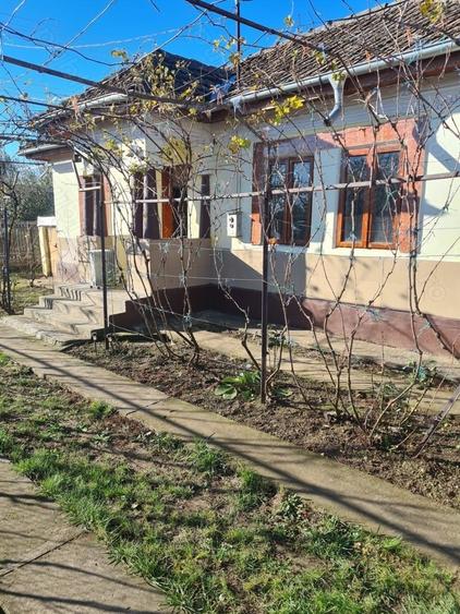 Casă cu 3 camere în Drănic