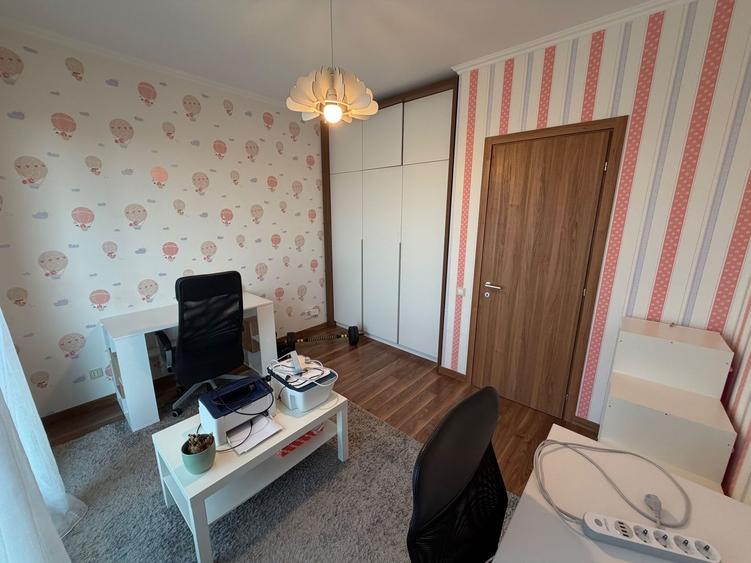 Apartament cu 3 camere decomandat, mobilat în Grozăvești
