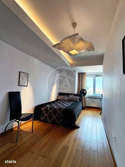 Apartament cu 4 camere decomandat în Ultracentral