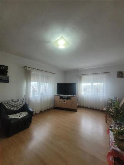 Casă individuală cu 3 camere cu Teren 513 Mp în Exterior Sud