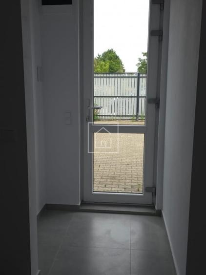 Casă cu 5 camere cu Canalizare în Cristian