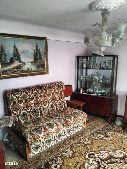 Casă cu 4 camere cu Teren 1400 Mp în Sud