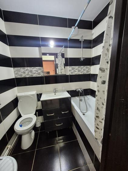 Apartament cu 3 camere decomandat în Ultracentral