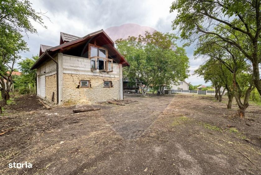Casă cu 4 camere în Moldovenești