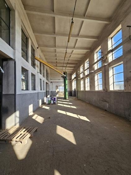 Spațiu industrial, de 2,931 mp, în Central