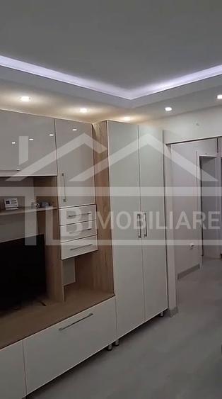 Apartament cu 3 camere decomandat în 7 Noiembrie