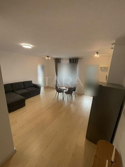Apartament cu 2 camere semidecomandat, mobilat în Florești