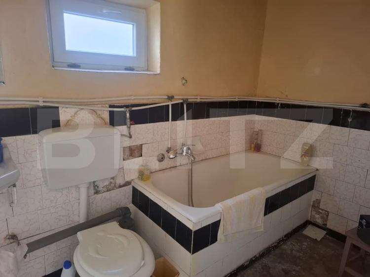 Casă individuală cu 5 camere cu Canalizare în Bucșani