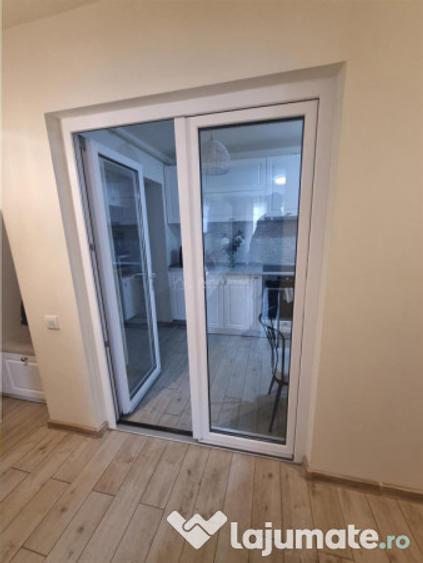 Apartament 3 cam et 2 decomandat renovat zona Colfescu - 11
