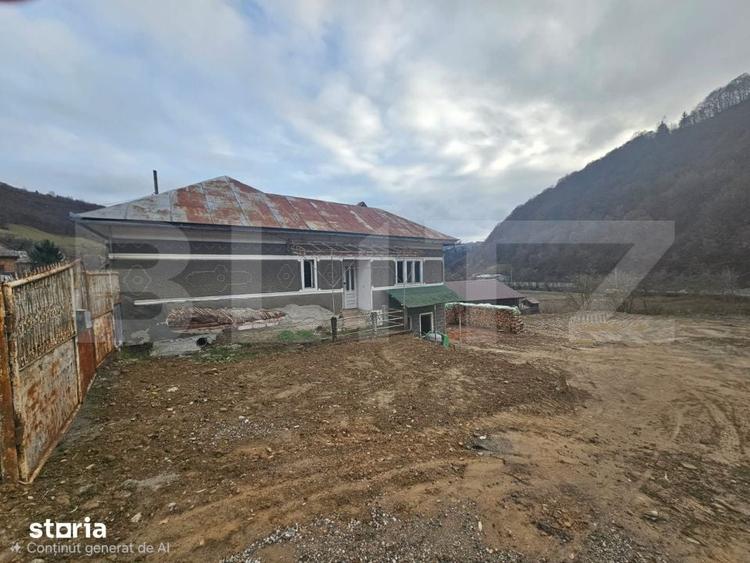 Casă cu 3 camere cu Teren 642 Mp în Central
