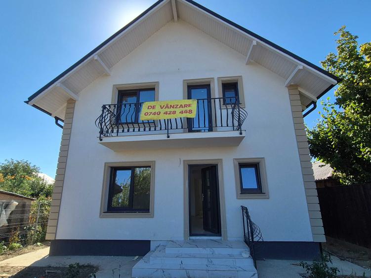 Casă cu 4 camere în Central