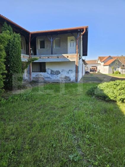 Casă individuală cu 13 camere cu Canalizare în Sighișoara