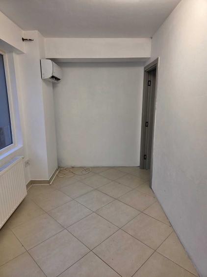 Spațiu comercial, de 55 mp, în Militari