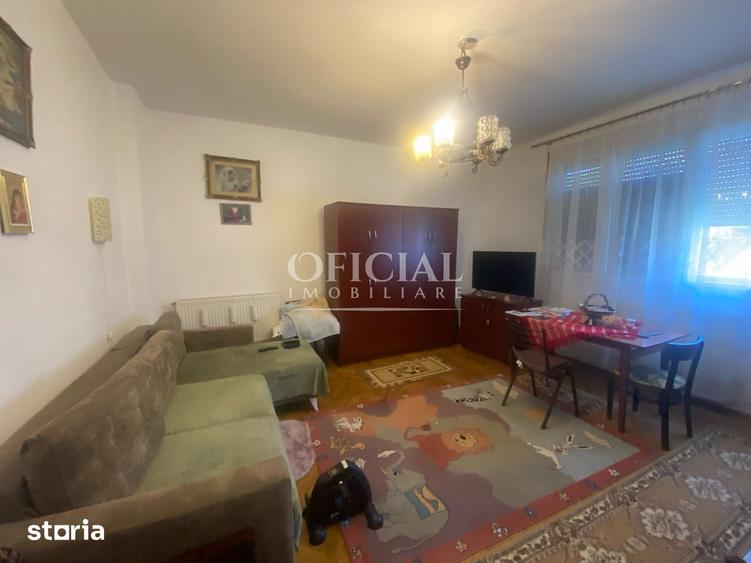 Casă cu 3 camere cu Canalizare în Dâmbul Rotund