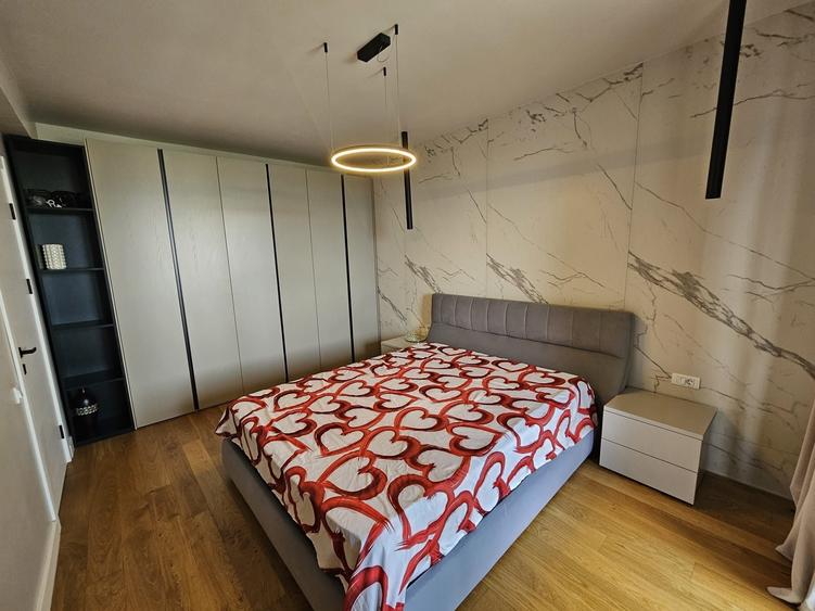 Apartament cu 2 camere semidecomandat în Teiul Doamnei