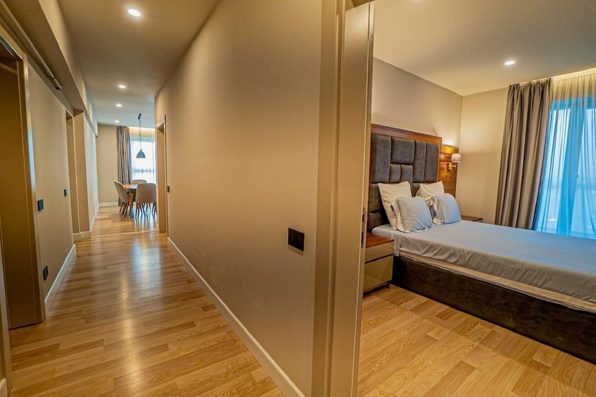 Apartament cu 4 camere în Universitate