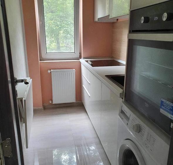 Apartament cu 2 camere semidecomandat, mobilat în Tomis Nord