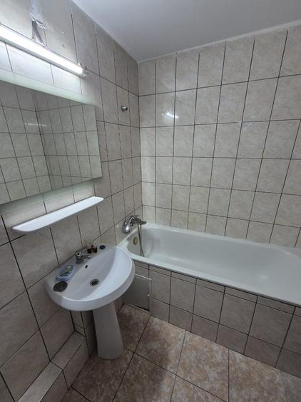 Garsonieră semidecomandată în Brâncoveanu