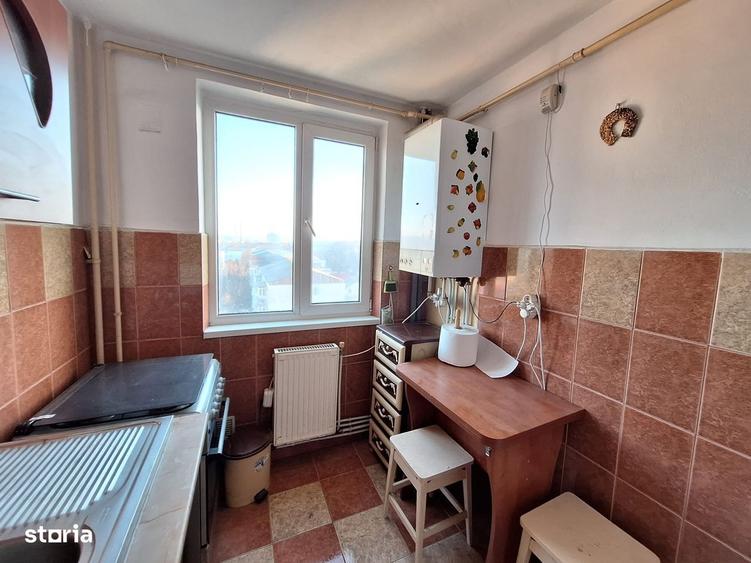 Apartament 3 camere decomandate zona Cora - 1