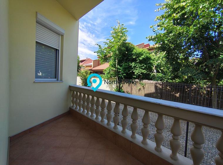Casă individuală cu 5 camere cu Canalizare în Central