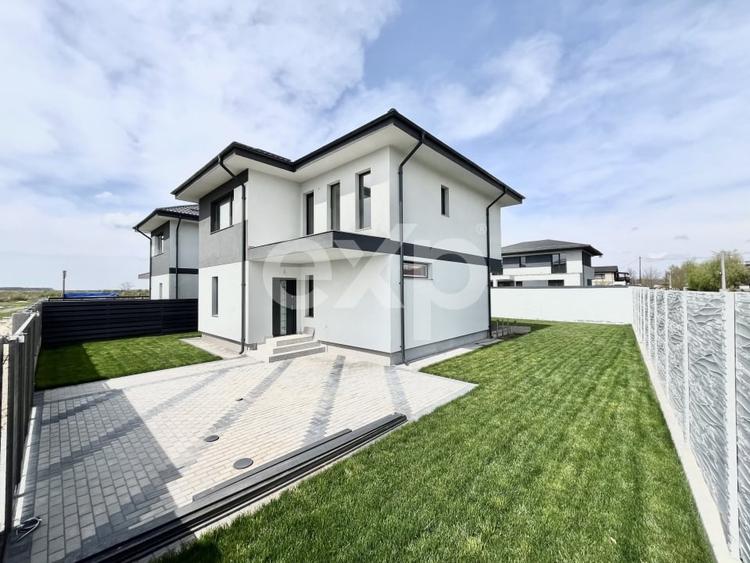 Casă individuală cu 4 camere cu Teren 430 Mp în Corbeanca